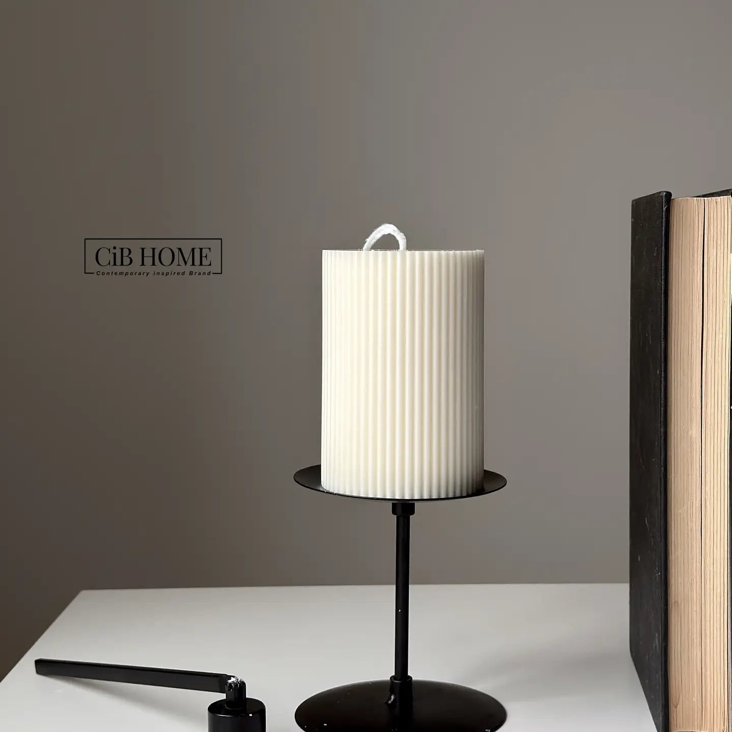 Classic Thick Ribbed Candle